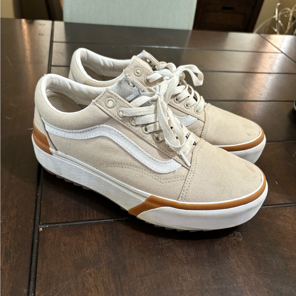 Vans Men's Tan and White Sneakers